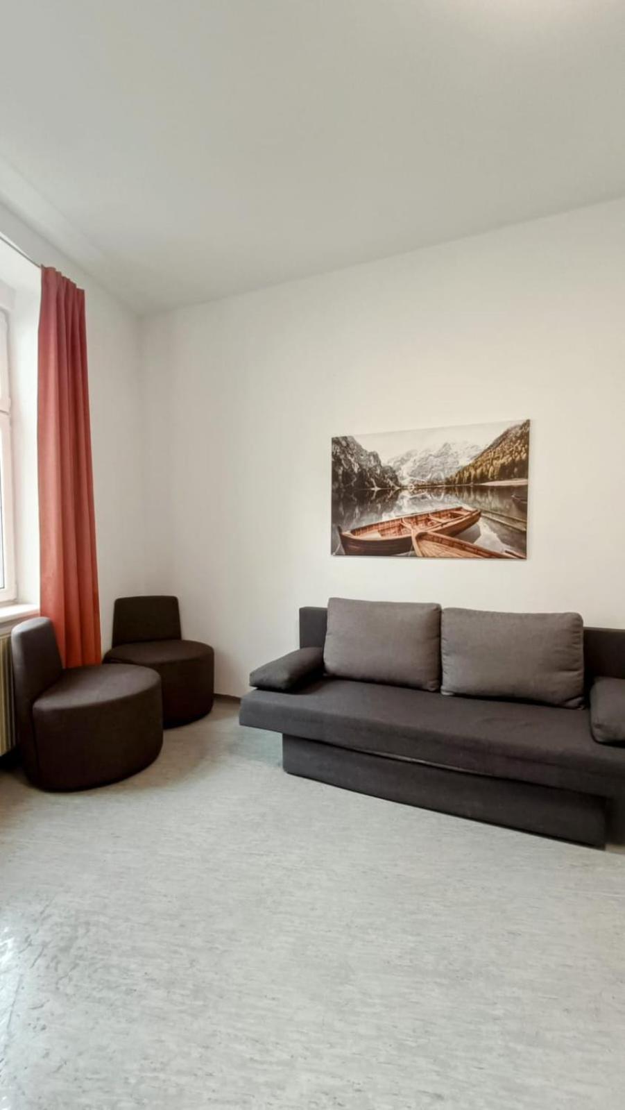 Near Schoenbrunn - Economy Rooms In Shared Apartment At Meidling Train Station 비엔나 외부 사진