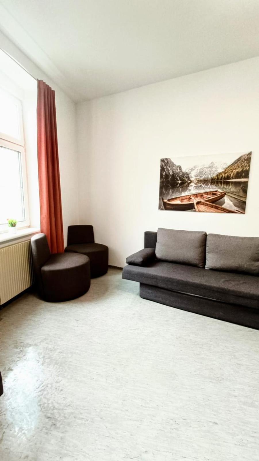 Near Schoenbrunn - Economy Rooms In Shared Apartment At Meidling Train Station 비엔나 외부 사진