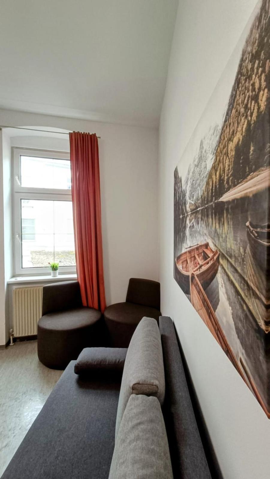 Near Schoenbrunn - Economy Rooms In Shared Apartment At Meidling Train Station 비엔나 외부 사진